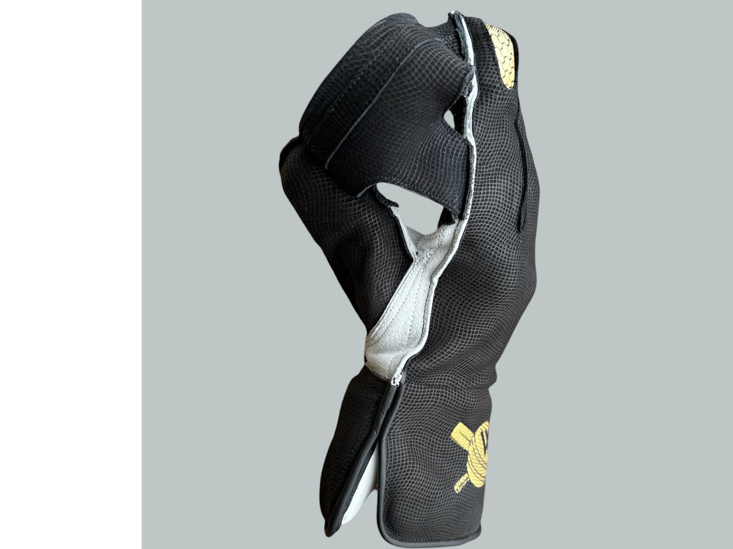 WICKET KEEPING GLOVES BLACK