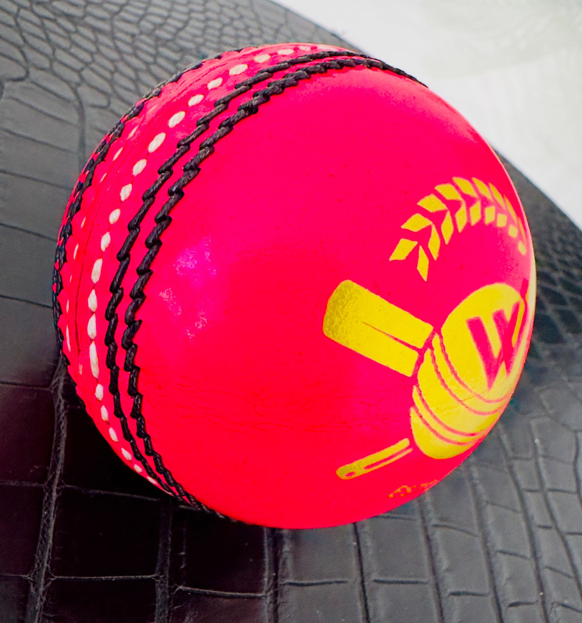 Pink - Cricket balls (County)
